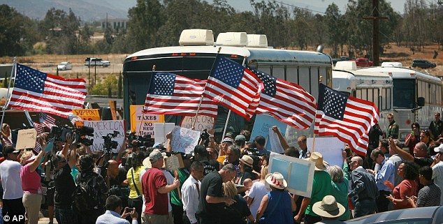 Patriots Block DHS Bus 